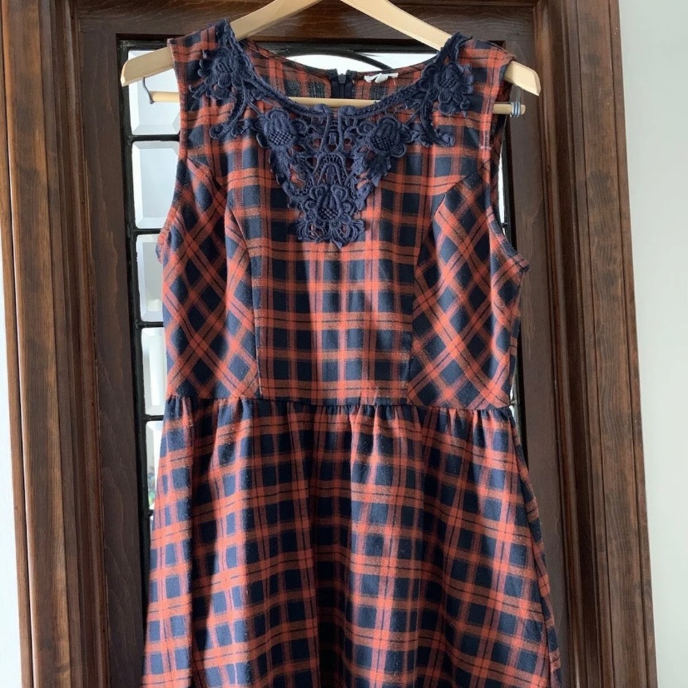 FINAL SALE 🎉 Super cute plaid dress size Large